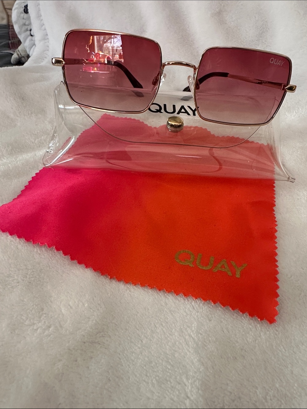 Quay Australia Pink Gradient Square Sunglasses